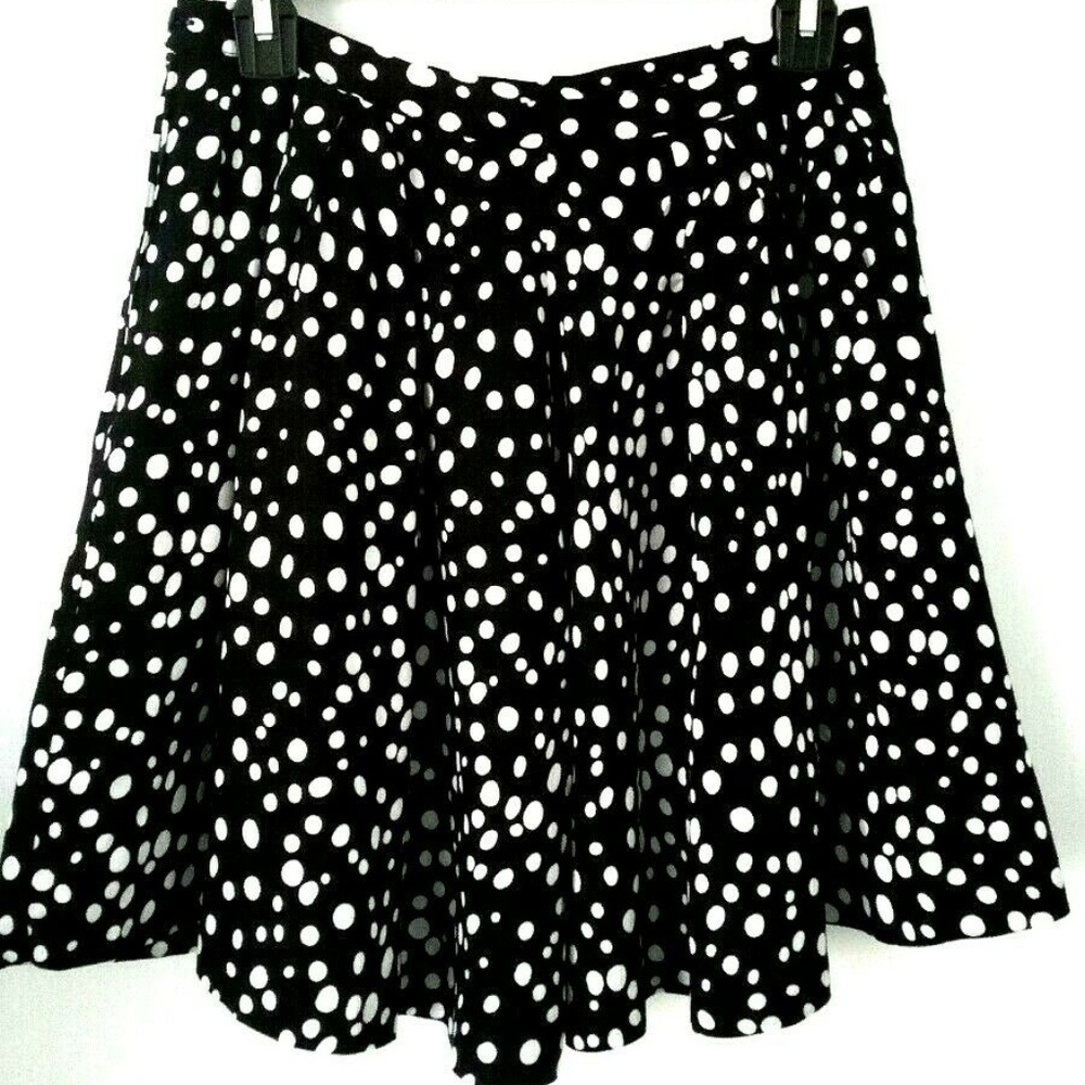 Forever 21 Short Flare Pleated Skirt Polka Dot